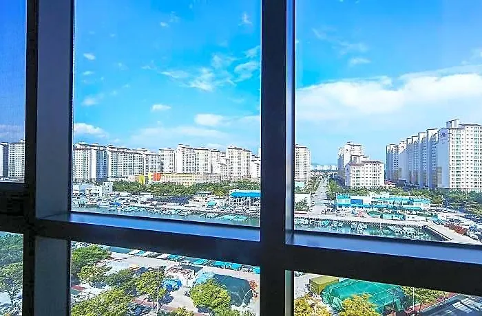 Brown-dot Sinho Oceanpark Hotel