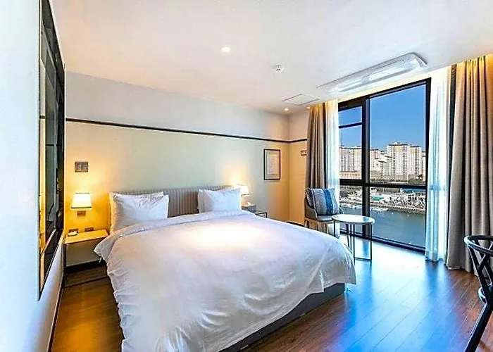 Brown-dot Sinho Oceanpark 3*